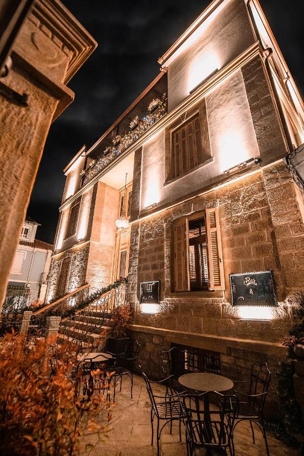 Vila Ekrem Korce Bagian luar foto