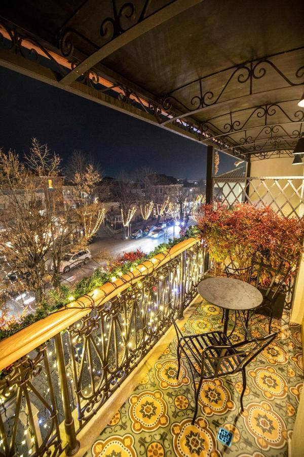 Vila Ekrem Korce Bagian luar foto